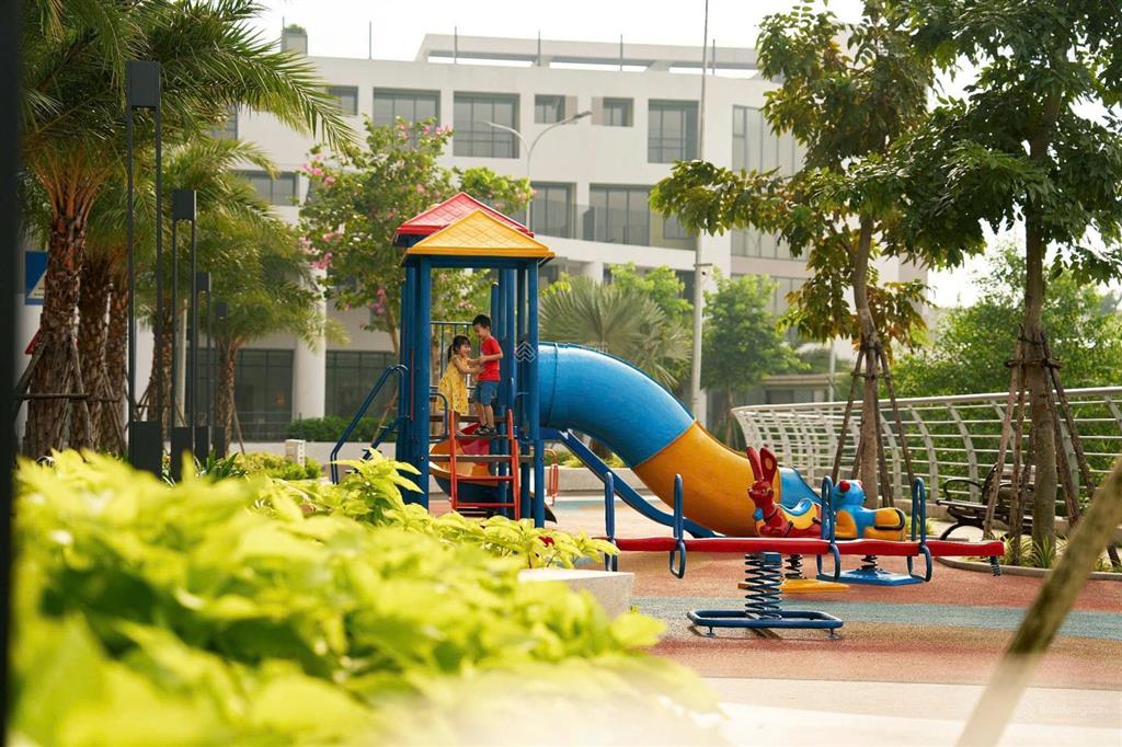 Căn hộ cao cấp khu đông sg, căn 1 + 1pn, 65m2, sổ có sẵn, ở ngay