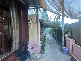 NHÀ 3 LẦU MÁI CHE THANG BTCT - HẺM ÂU DƯƠNG LÂN P3, Q8