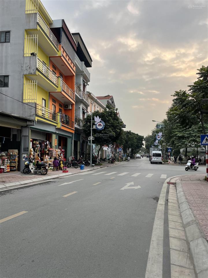 Bán np cổ bi, 7,2 tỷ, 61m2 đẹp, nhiều tiện ích tại gia lâm, hà nội