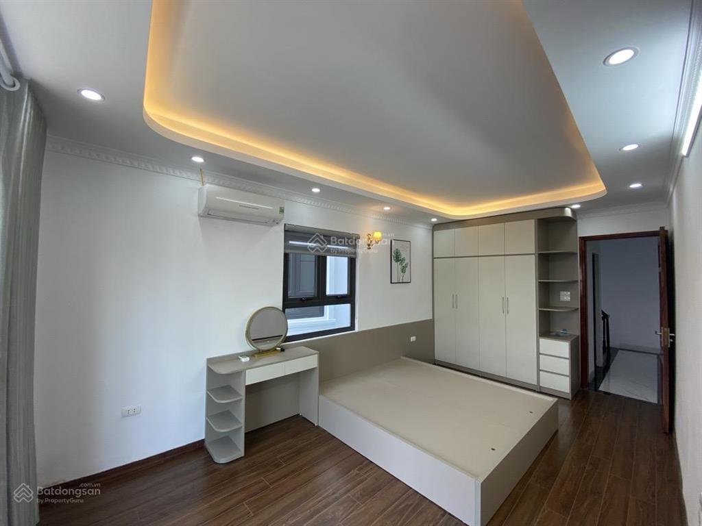 Bán nhà 5 tầng mới tinh nguyễn văn linh, thạch bàn, long biên giá chào 7.6 tỷ