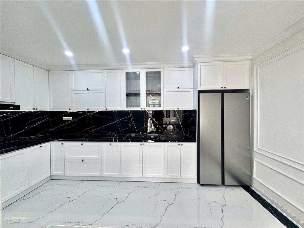 Bán nhà phân lô phố tô vĩnh diện  thanh xuân 60m  6t  mt5.2m  25.5 tỷ . oto tránh  thang máy