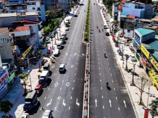 36m x 3 tầng mặt phố nguyễn văn cừ 2 phút sang phố cổ. giá 18,9 tỷ