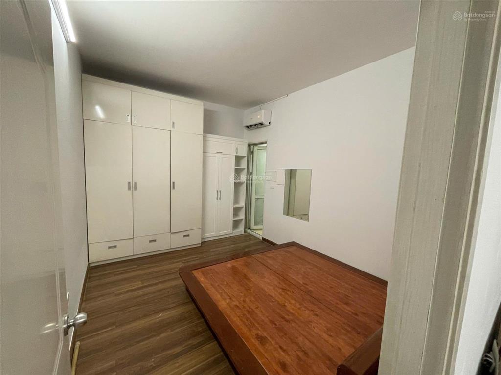 Bán căn hộ mới đẹp, full nội thất, ở ngay toà pcc1 view cực thoáng, sổ đỏ chính chủ giá chỉ 3,75 tỷ