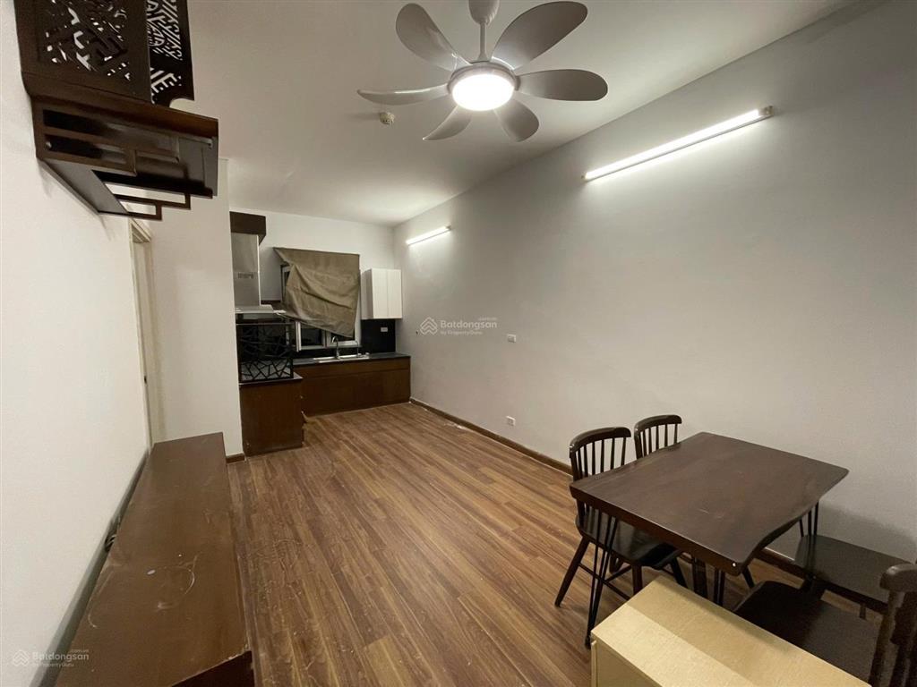 Bán căn hộ mới đẹp, full nội thất, ở ngay toà pcc1 view cực thoáng, sổ đỏ chính chủ giá chỉ 3,75 tỷ