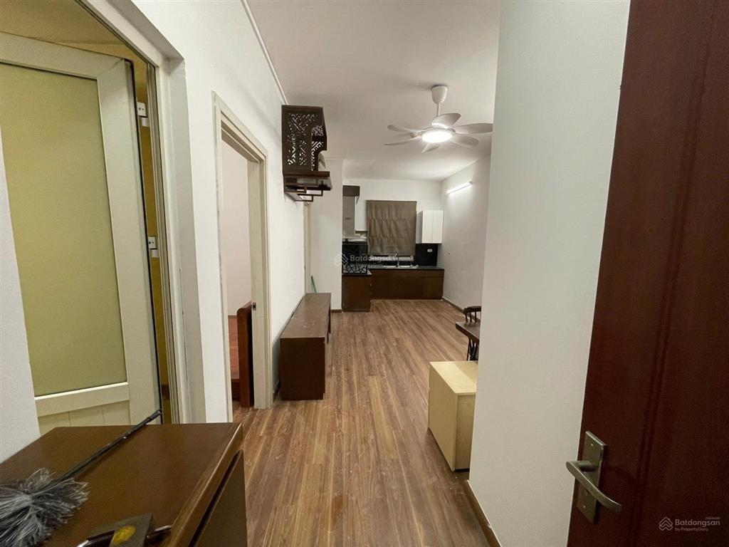 Bán căn hộ mới đẹp, full nội thất, ở ngay toà pcc1 view cực thoáng, sổ đỏ chính chủ giá chỉ 3,75 tỷ