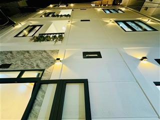 Nhà 4 tầng btct, hoàng hoa thám, p5, bình thạnh dt 8,5x4,5( cn35,7m2) giá chỉ nhỉnh 6 tỷ