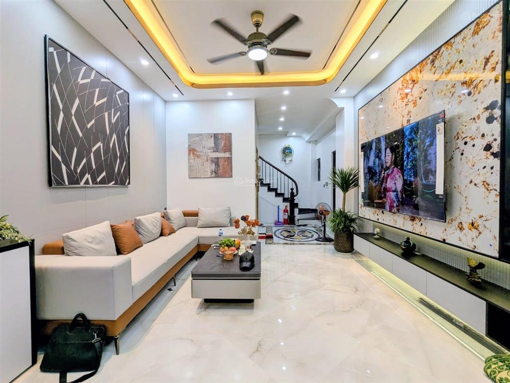 Mai động  lô góc  ngõ thông  ô tô lùi cửa  thang máy  full nội thất hoàng gia