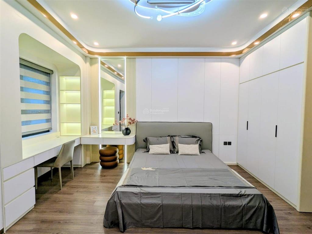 Mai động  lô góc  ngõ thông  ô tô lùi cửa  thang máy  full nội thất hoàng gia