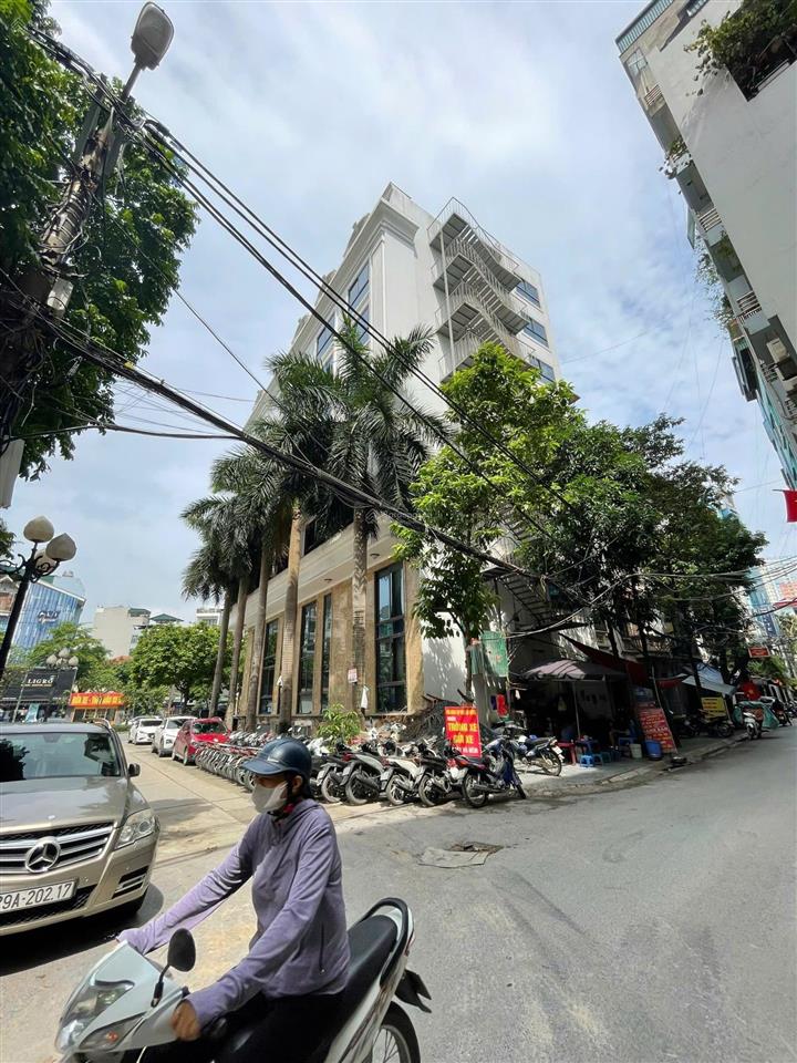 Bán tòa khách sạn 200 tỷ . mp nguyễn hoàng nam từ niêm