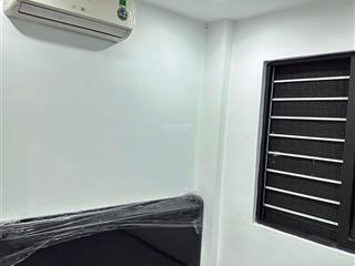 Cho thuê căn 2 ngủ 1 khách 2 wc( nhà mới chưa bóc tem)