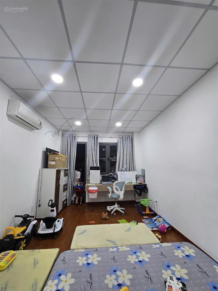 Hiếm bán nhà đẹp sát vách quận 1  p15, bình thạnh 74m2  giá 7,9 tỷ