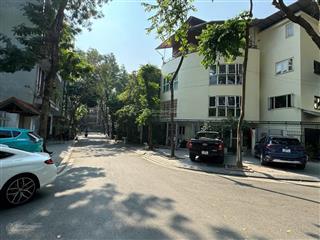 Biệt thự khu đô thị định công. lô góc 2 mặt tiền, vỉa hè mênh mông. 120m, 4 tầng, mt 20m.