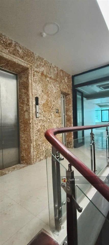 Thái hà, 117m, 7tầng, lô góc, gara 2 ô tô, kinh doanh, giá hơn 40 tỷ.