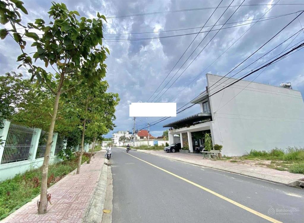 Đất nở hậu mặt tiền đường nhữ tiến hiến ngay trung tâm thị trấn củ chi