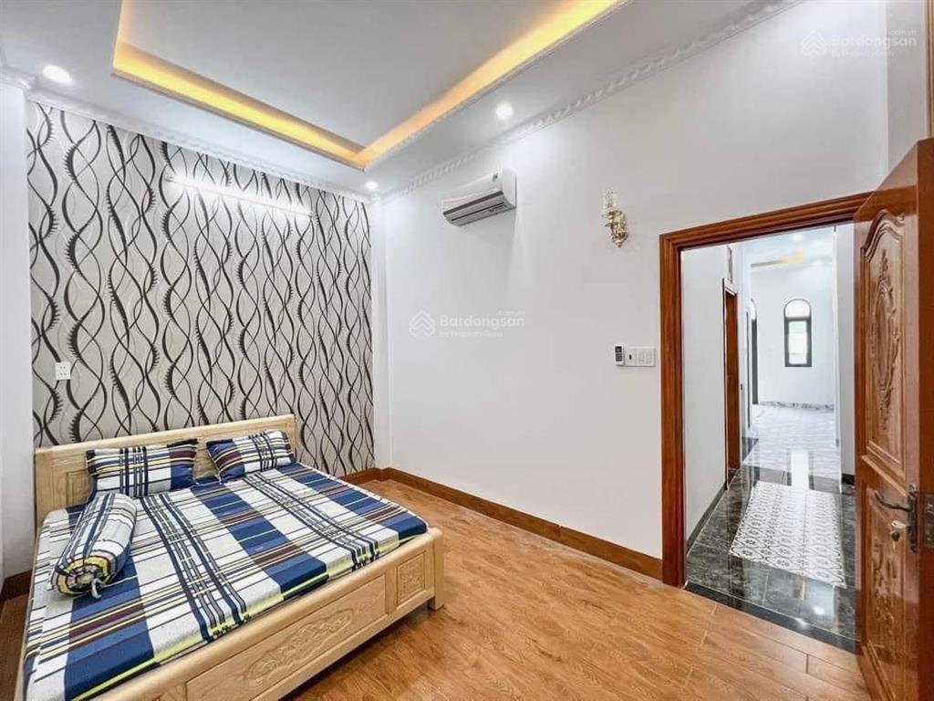 Nhà hxh văn thân, 60m2, 1 lửng 2 lầu có sân thượng ,4pn, gần chợ bình tiên, chủ xây kiên cố