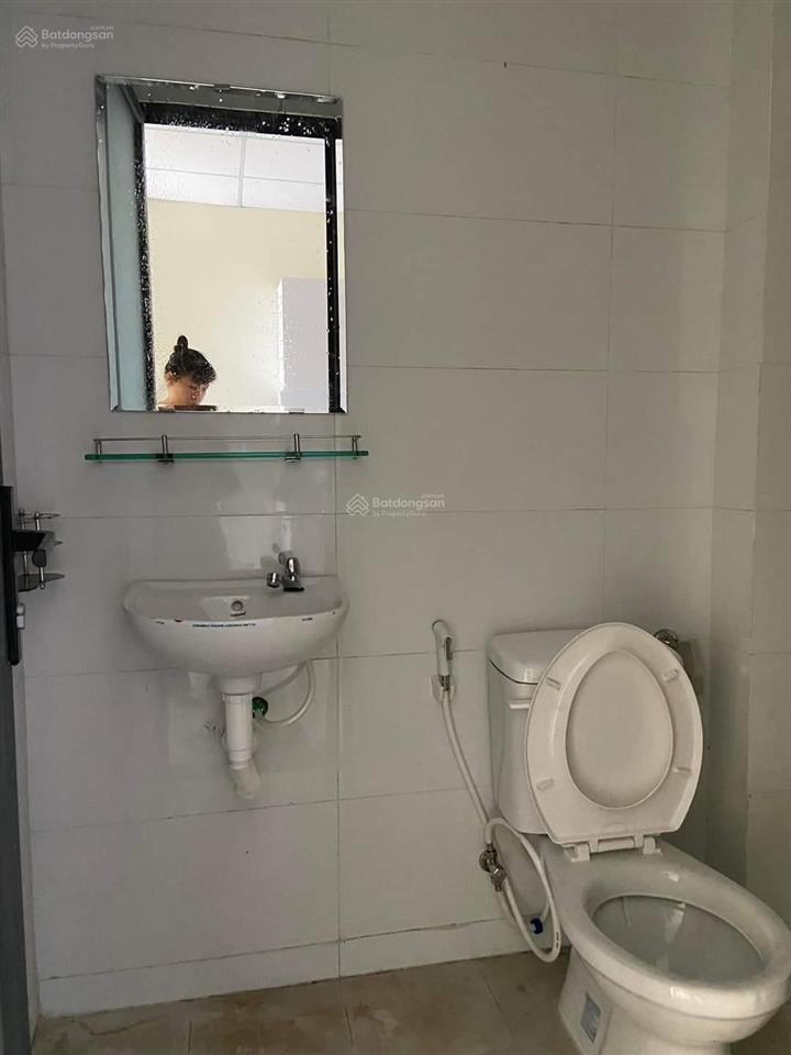 Bán căn 1 phòng ngủ  39 m2  giá 770 triệu (tổng giá 102%)  tầng giữa view đẹp