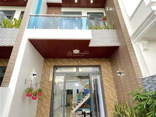 Cần bán nhà 1/ hồng hà, p9, phú nhuận. dt 60m2 sổ riêng. sẵn hđ thuê 15tr/tháng