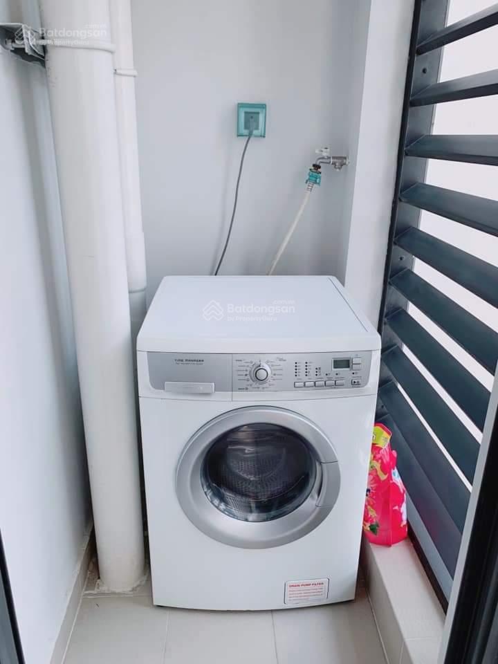Chính chủ cho thuê 2 phòng ngủ 65m2 nội thất cao cấp tại vinhomes smart city  0968 714 ***