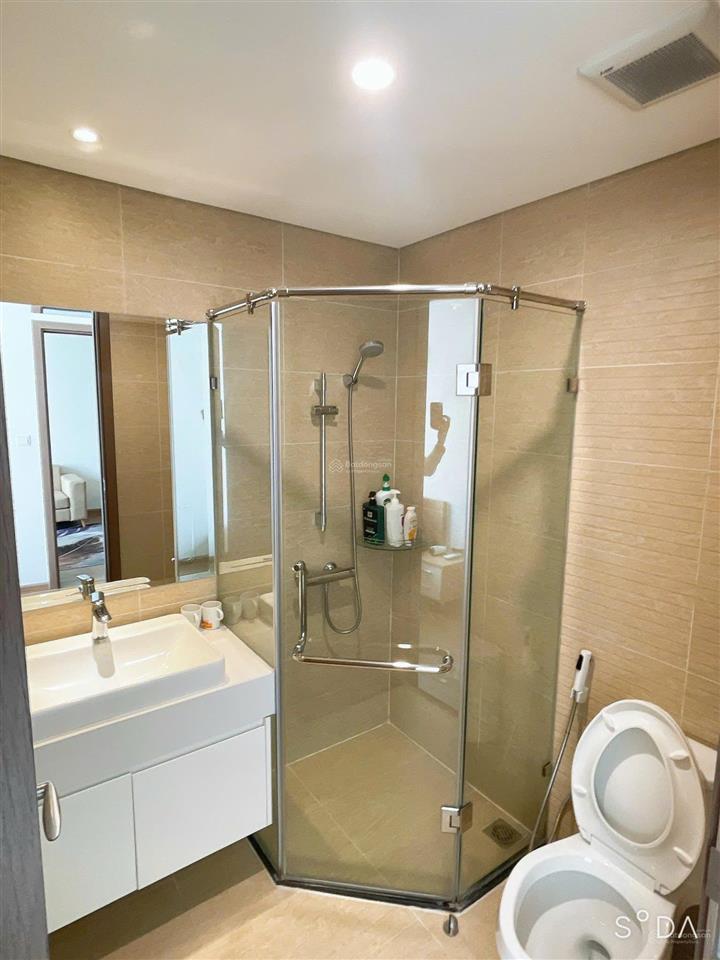 Chính chủ cho thuê căn hộ studio 32m2 full nội thất luxury tại vinhomes smart city tây mỗ