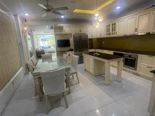 Nhà phố đang có hợp đồng thuê tại kdc him lam q7 dt 5x20m, giá bán 28 tỷ