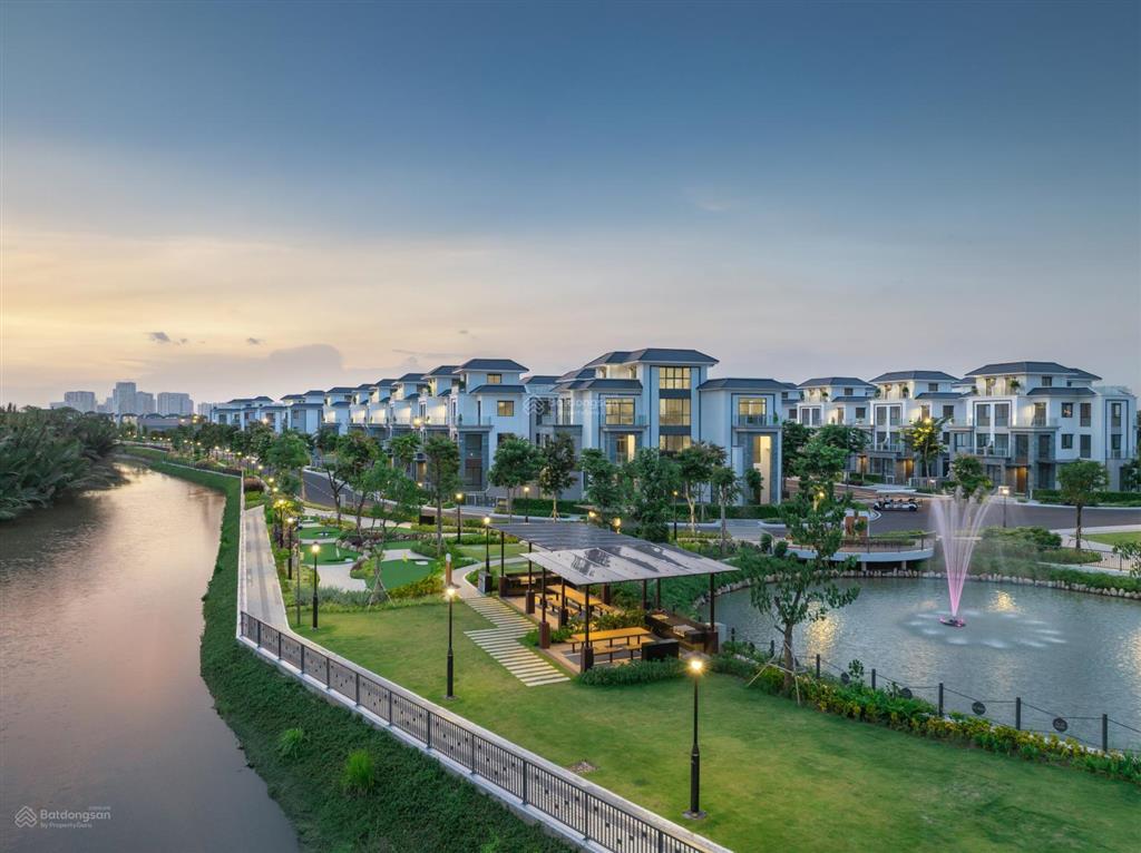 Bán lỗ gấp căn nhà liền kề có cửa hậu (1 trong 7 căn duy nhất của dự án)  mặt tiền 25m