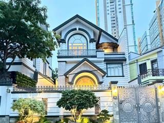 Bán căn biệt thự đẹp sang, trong khu doanh nhân... nội thất gỗ đõ nhập từ châu âu dt 12x20