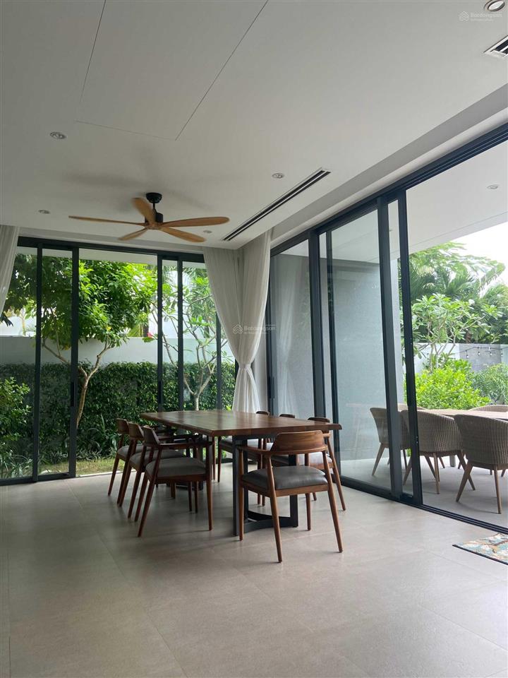 Chính chủ bán căn villa sanctuary vị trí căn góc 359,4 m2, nhận nhà ở liền, giá 20 tỷ (vat) bao hết