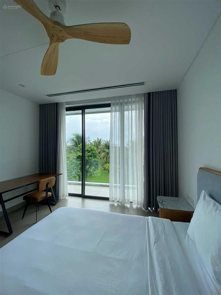 Chính chủ bán căn villa sanctuary vị trí căn góc 359,4 m2, nhận nhà ở liền, giá 20 tỷ (vat) bao hết