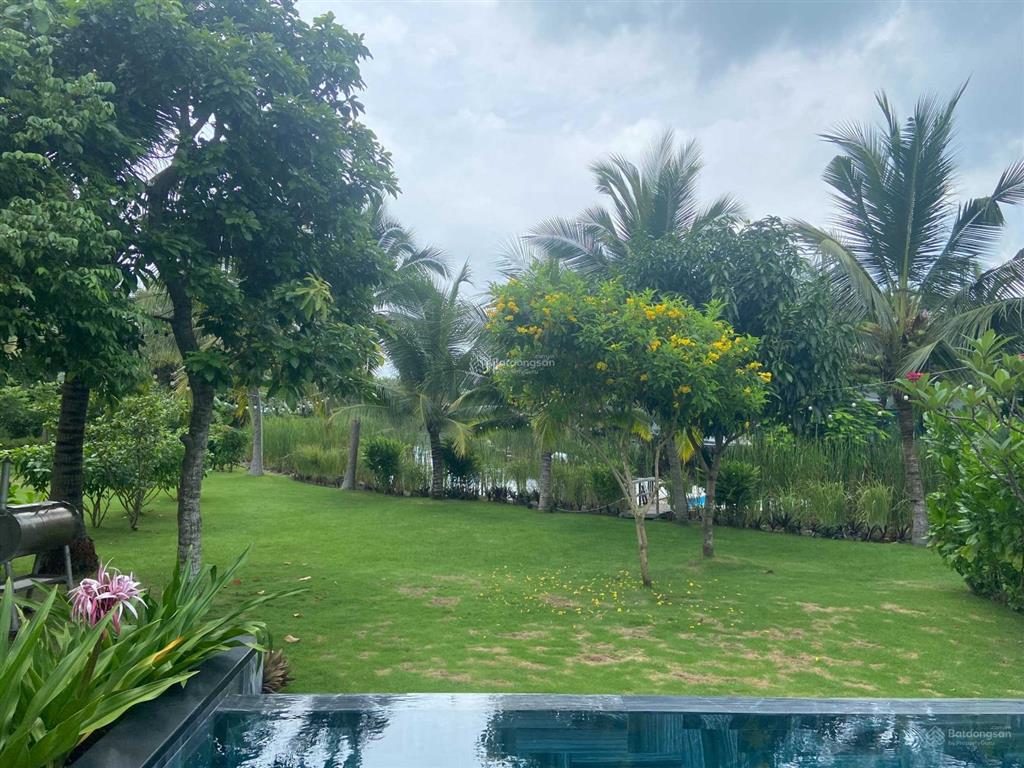 Chính chủ bán căn villa sanctuary vị trí căn góc 359,4 m2, nhận nhà ở liền, giá 20 tỷ (vat) bao hết