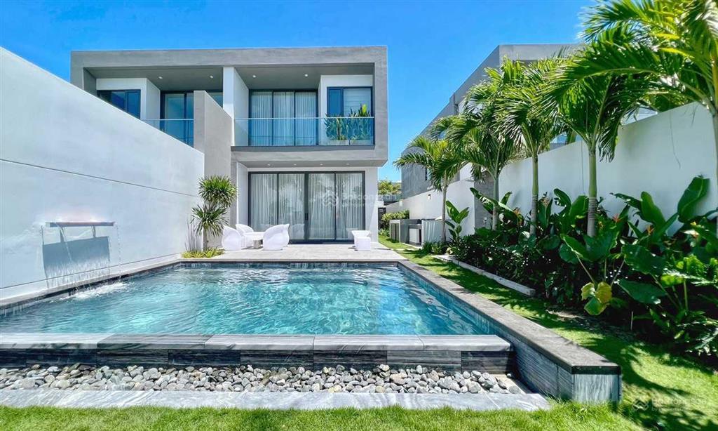 Chính chủ bán căn villa sanctuary giá 16.5 tỷ (để lại full nội thất như hình) nhà đang cho thuê tốt