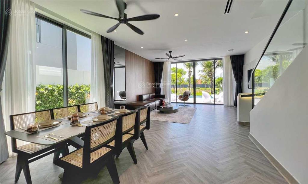 Chính chủ bán căn villa sanctuary giá 16.5 tỷ (để lại full nội thất như hình) nhà đang cho thuê tốt