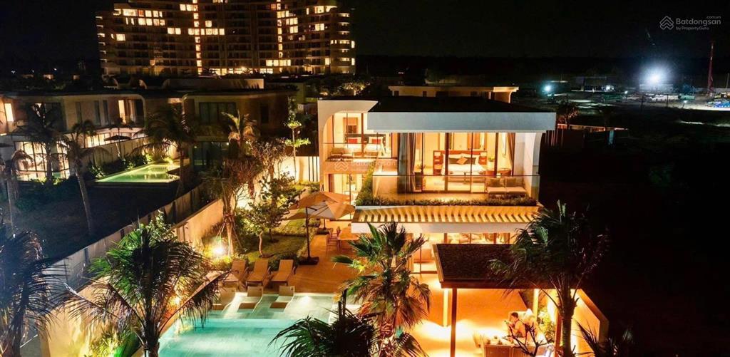 Beach front villa ixora hồ tràm mặt tiền biển, giá ưu đãi 62 tỷ  dt 525m2 (ngoại giao)