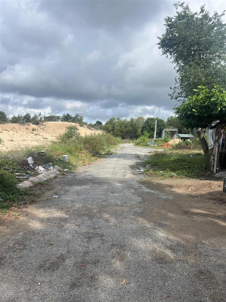 3,4ha thổ cư 2200m2 đất 2 mặt tiền trần quang diệu. quy hoạch đất ở. sát kđt 577 cách biển 400m