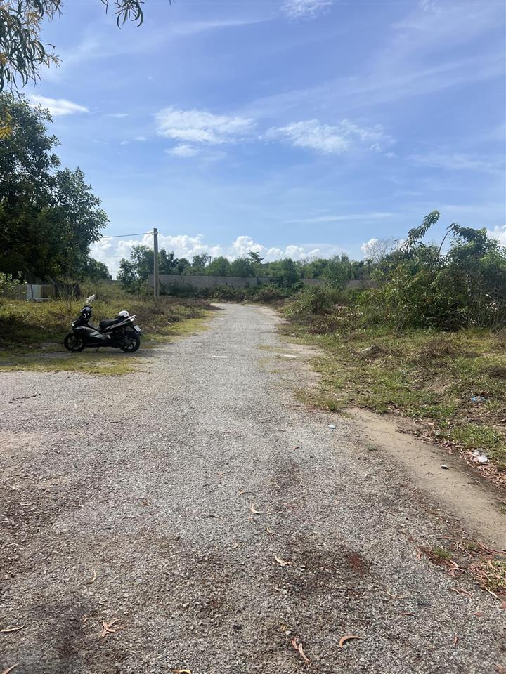 3,4ha thổ cư 2200m2 đất 2 mặt tiền trần quang diệu. quy hoạch đất ở. sát kđt 577 cách biển 400m