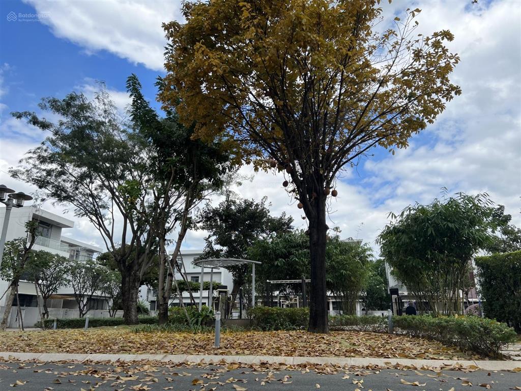 Biệt thự đơn lập phodong village 352m2 giá 31,5 tỷ. ngay công viên 2200m2.  0939 968 ***