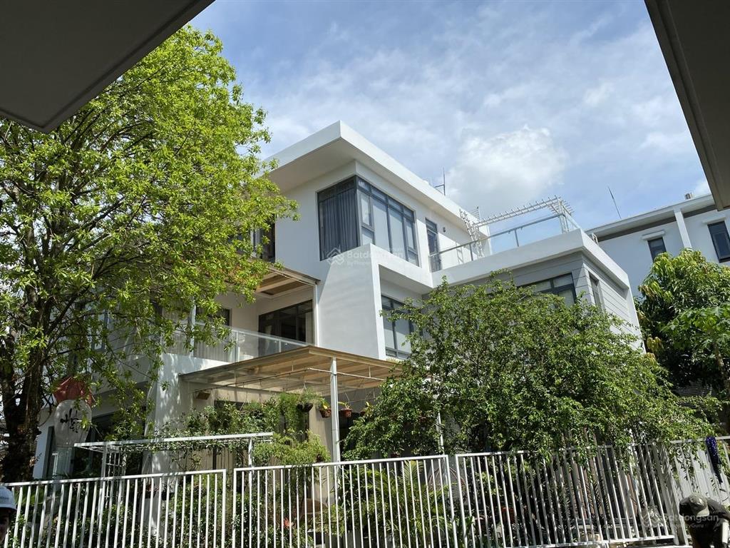 Biệt thự đơn lập phodong village 352m2 giá 31,5 tỷ. ngay công viên 2200m2.  0939 968 ***