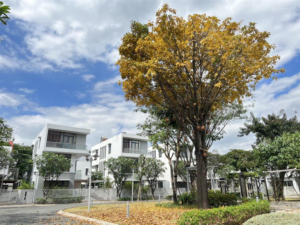 Biệt thự đơn lập phodong village 352m2 giá 31,5 tỷ. ngay công viên 2200m2.  0939 968 ***