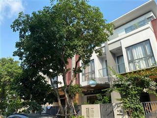 Bán nhà liền kề view sol villas, dt 120m2 giá 13,5 tỷ.  0939 968 ***