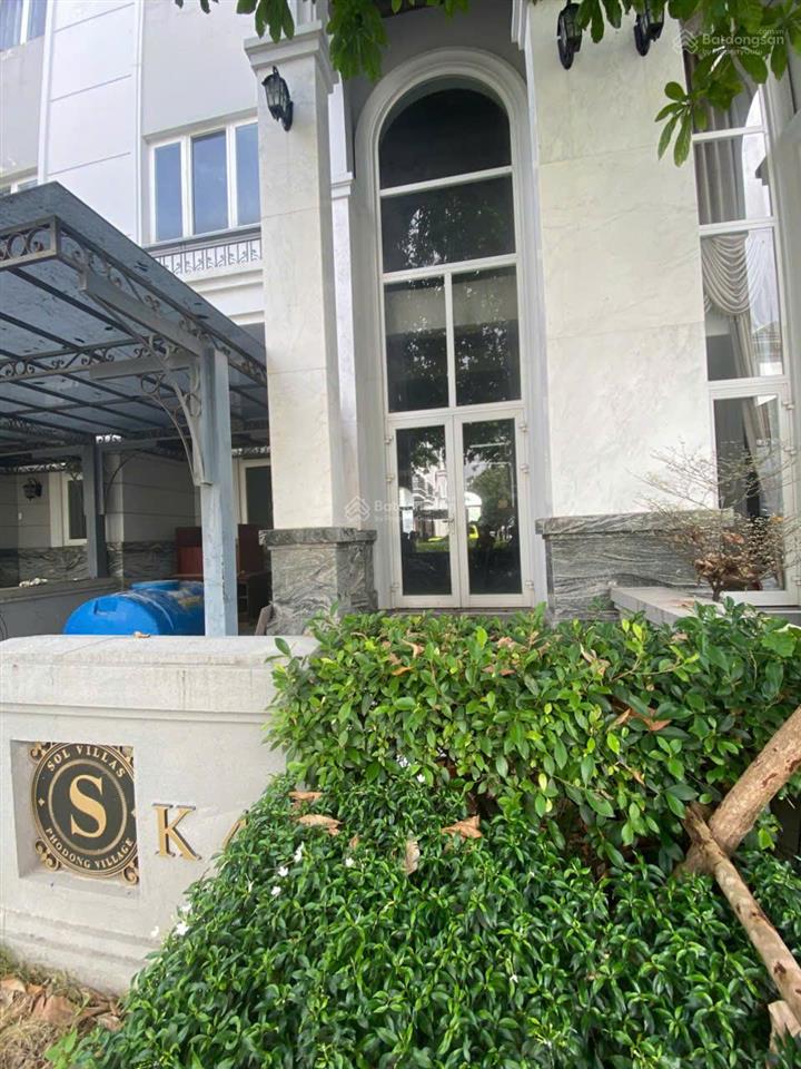 Biệt thự hoàn thiện nội thất sol villas 33 tỷ, hướng đn, dt 220m2. dọn về ở ngay.  0939 968 ***