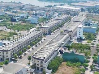 Chính chủ gửi bán lô lakeside kẹp công viên 10m, mặt đông bắc phù hợp xây căn hộ cao tầng