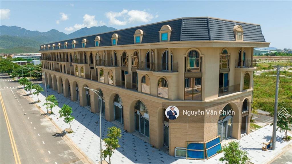 Chính chủ bán căn shophouse đường 15m infinity đường trung lập 17, dt 125m2 hướng đông bắc
