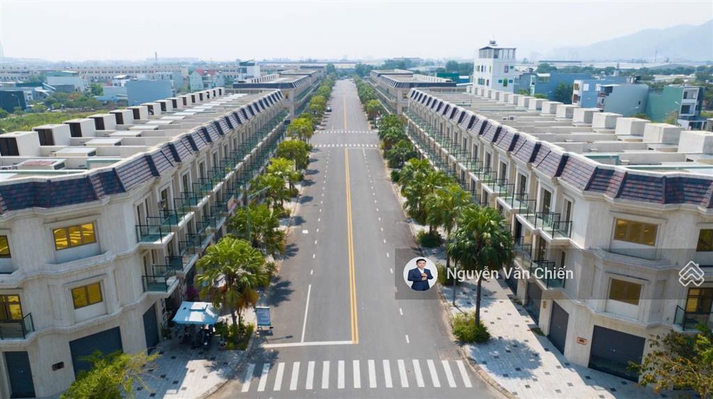 Chính chủ bán căn shophouse đường 15m infinity đường trung lập 17, dt 125m2 hướng đông bắc