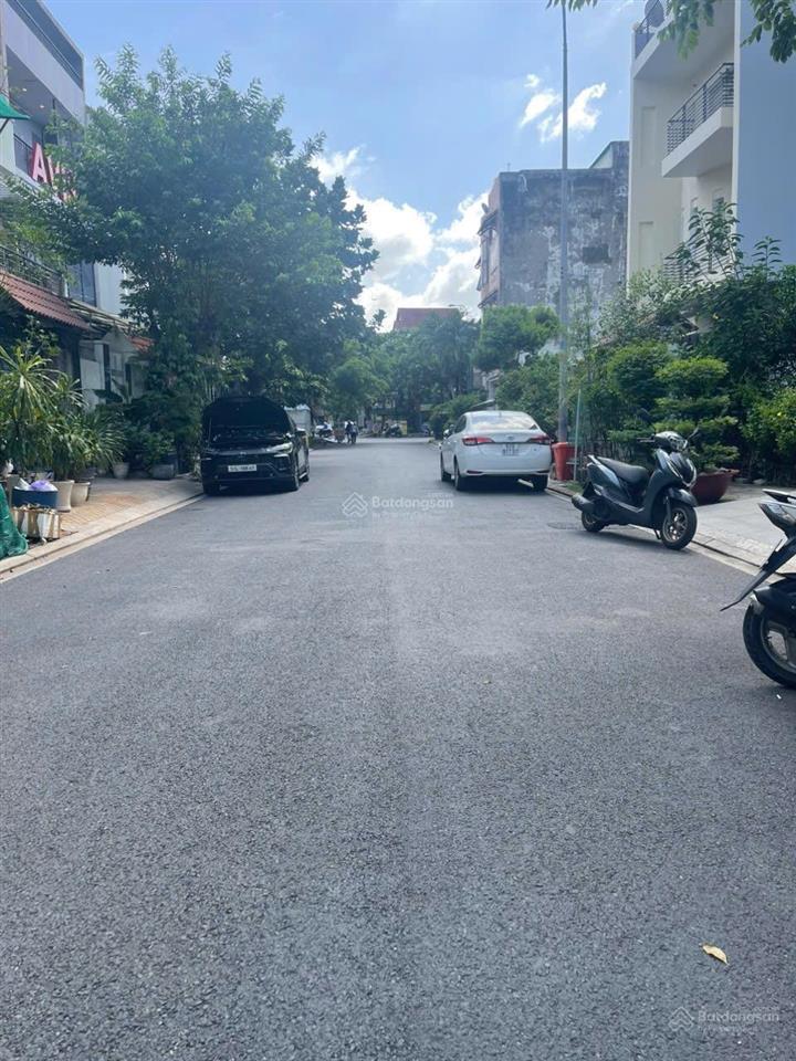 Bán nhà 1 trệt 3 lầu, dt 123m2, khu bên sông sài gòn, hiệp bình chánh, giá chỉ 18,5 tỷ