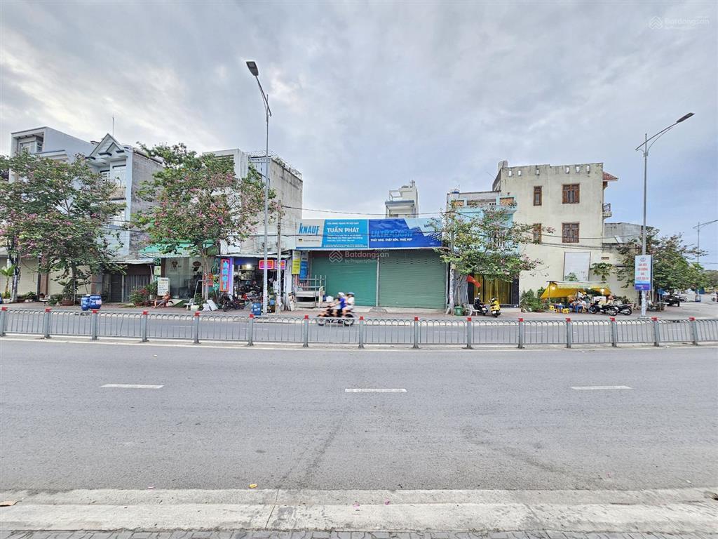 Nhà phố mặt tiền kinh doanh đường hai bà trưng gần bigc go p. đông hòa, tp. dĩ an