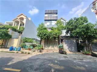 Nhà phố đẹp hoàn công 121.7m2 khu trung tâm hành chính tp dĩ an