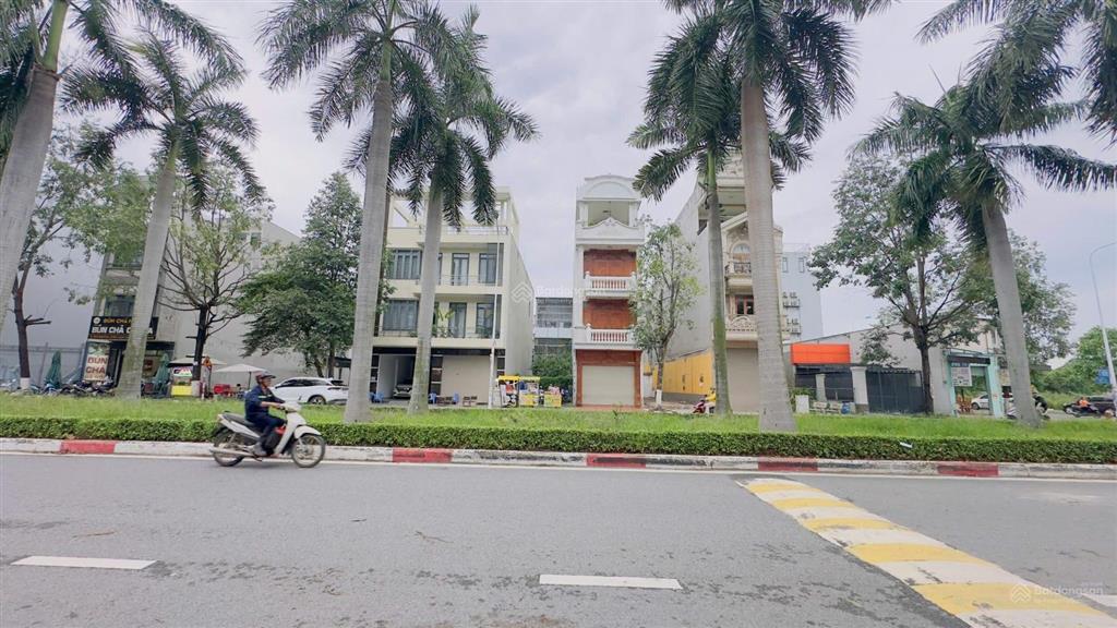 Đất đẹp 108m2 mặt tiền kinh doanh sầm uất đường gs1 khu bigc go p. đông hòa tp. dĩ an