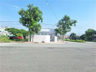 Đất đẹp 150m2 ngang 7,5m mặt tiền kinh doanh trục chính khu tái định cư đại học quốc gia p.đông hòa