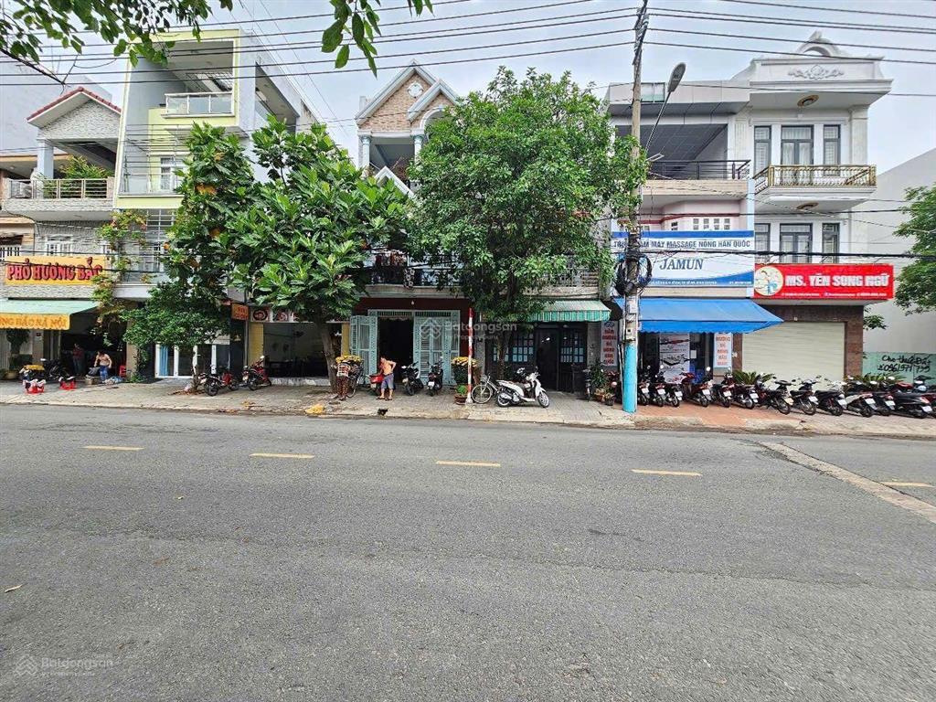 Nhà phố mặt tiền kinh doanh khu trung tâm hành chính tp dĩ an tphcm