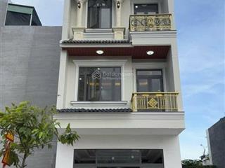 Nhà phố trục chính kdc phú hồng thịnh gần làng đại học quốc gia tphcm và bigc go