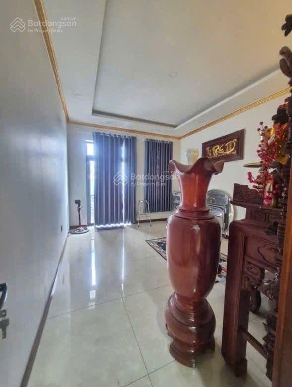 Nhà phố mặt tiền nguyễn thị khắp kdc hoàng hùng p. tân đông hiệp, dĩ an